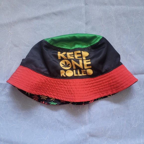 Reversible Flower Bucket Hat - Picture 2 of 3